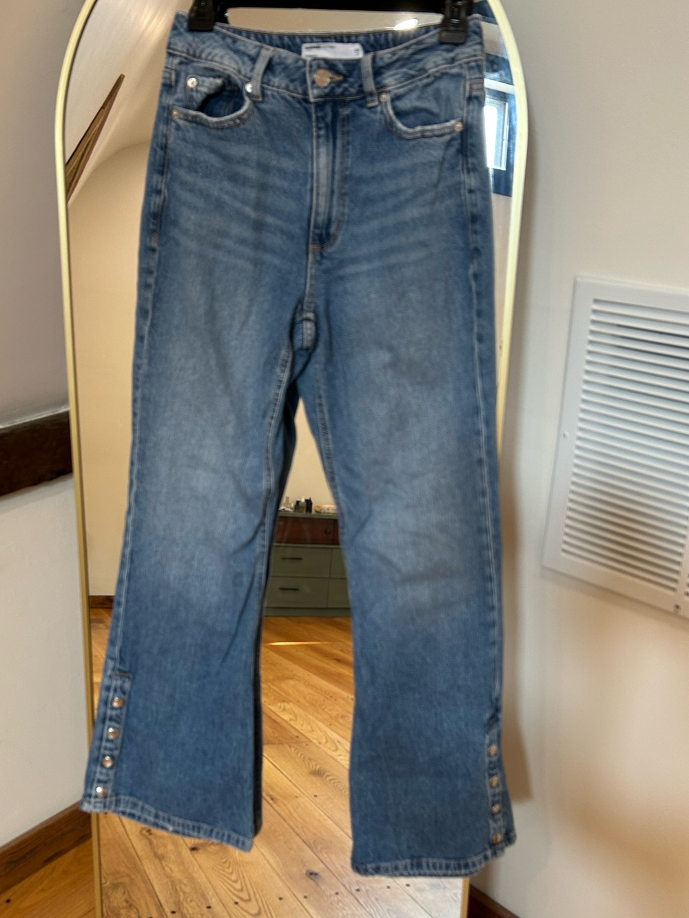 Garage Denim Side Buttoned Flare Y2K Medium Wash Women’s Size 26 EUC